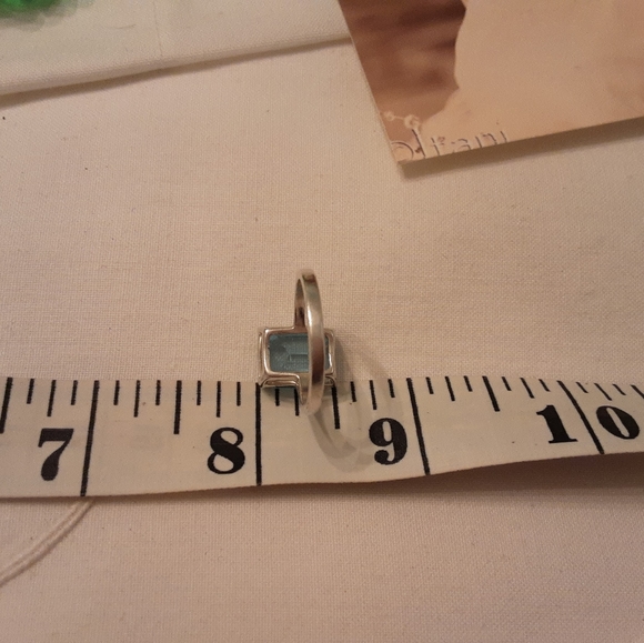 VINTAGE 925 SOLID STERLING, GENUINE 6CT. EMERALD CUT BLUE TOPAZ RING, SIZE 8 - Picture 9 of 17
